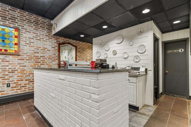 More Photos Of 31 Cottage St, Bayonne Restaurant For Sale