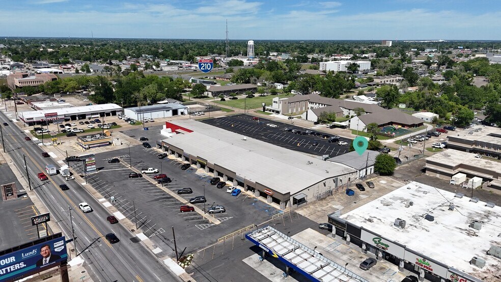 More Photos Of 3502 Patrick St, Lake Charles Flex For Lease