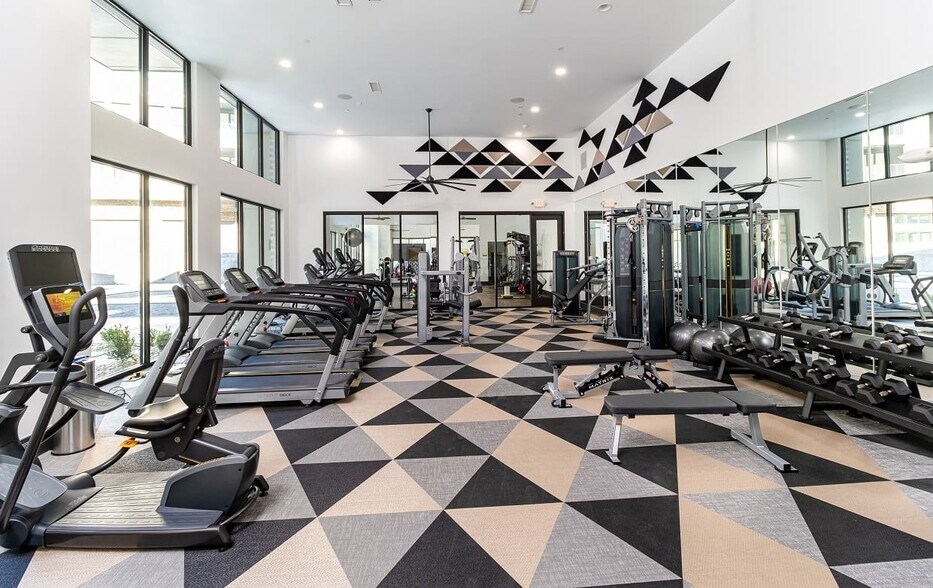 More Photos Of 5255 Peachtree Blvd, Chamblee Apartments For Lease