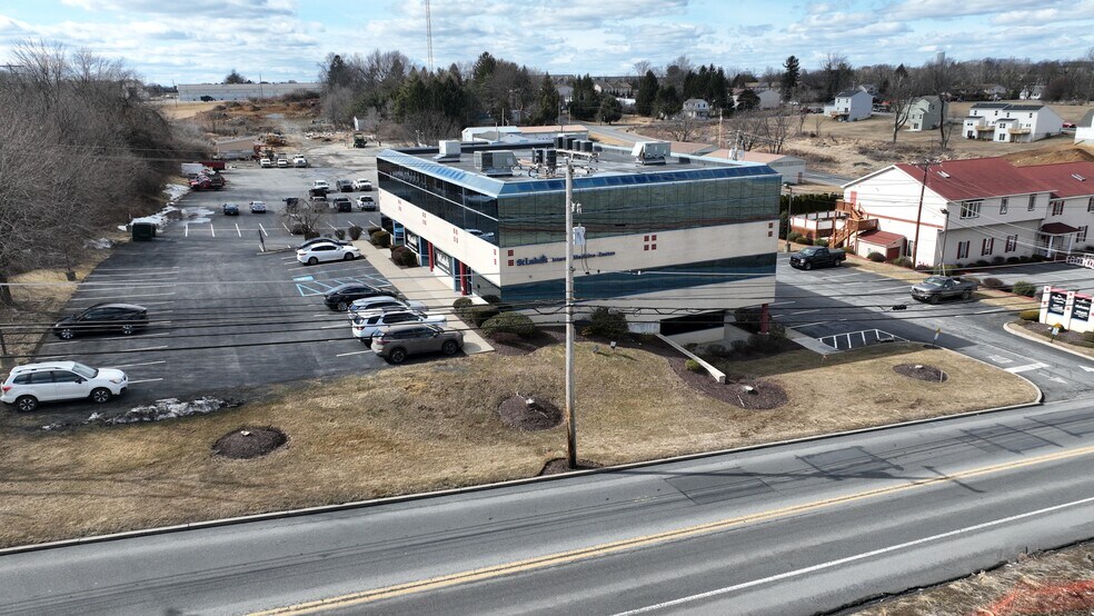 More Photos Of 400 S Greenwood Ave, Easton Office For Sale