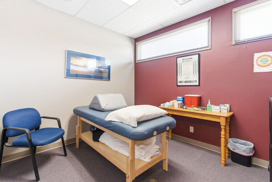 More Photos Of 4430 Crawford Ave, Louisville Medical For Sale