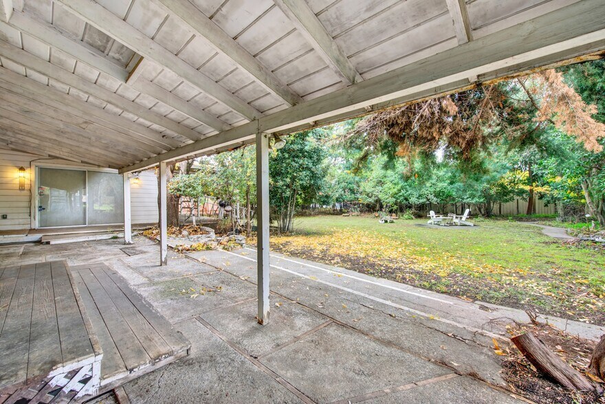 More Photos Of 300-316 Butcher Rd, Vacaville Land For Sale