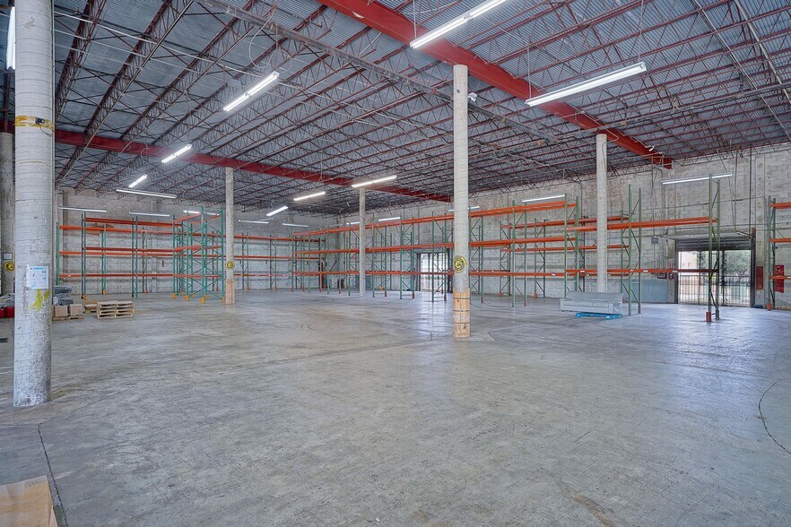 More Photos Of 7200 NW 1st Ave, Miami Distribution For Lease