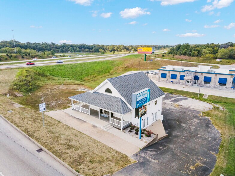 More Photos Of 771 E HWY 54, Camdenton Office For Sale