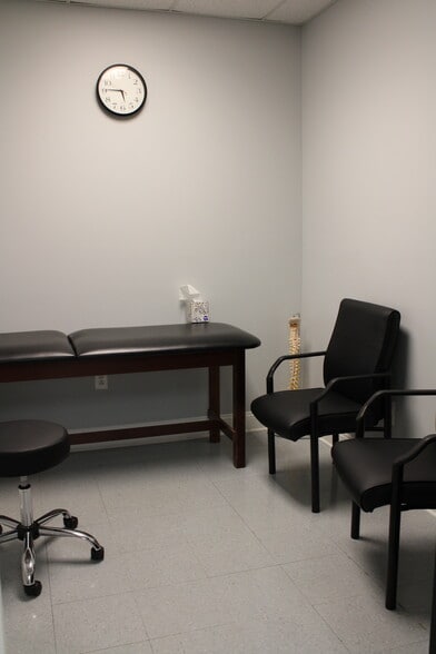 More Photos Of 1930 Charlie Hall Blvd, Charleston Medical For Lease