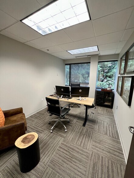 More Photos Of 308 N Peters Rd, Knoxville Office For Lease