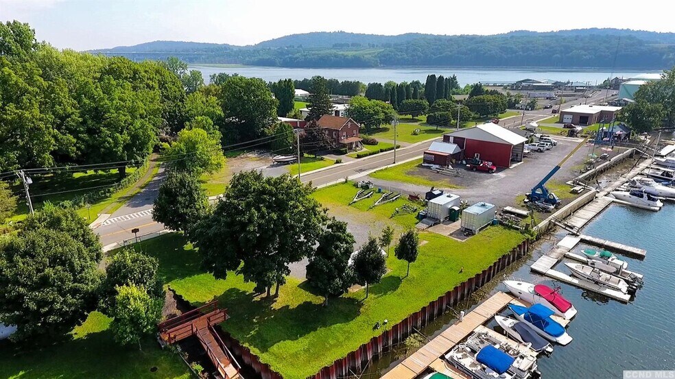 More Photos Of 103 Main St, Catskill Marina For Sale