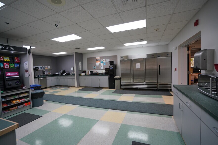 More Photos Of 4 Barrell Ct, Concord Office For Lease