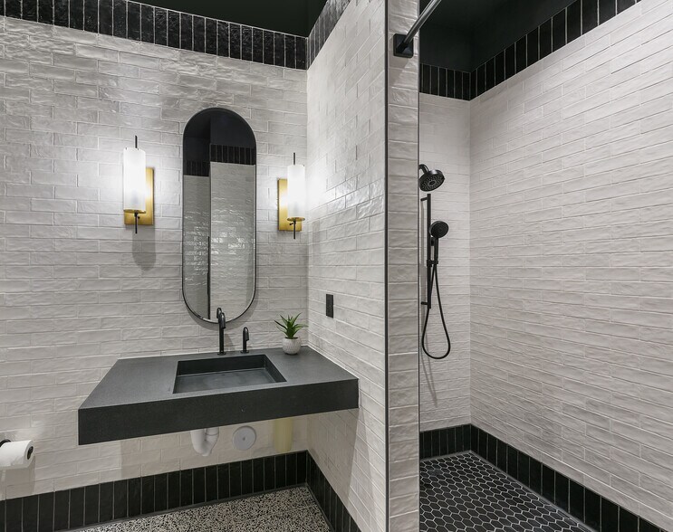 More Photos Of 51 W 3rd St, Tempe Unknown For Sale