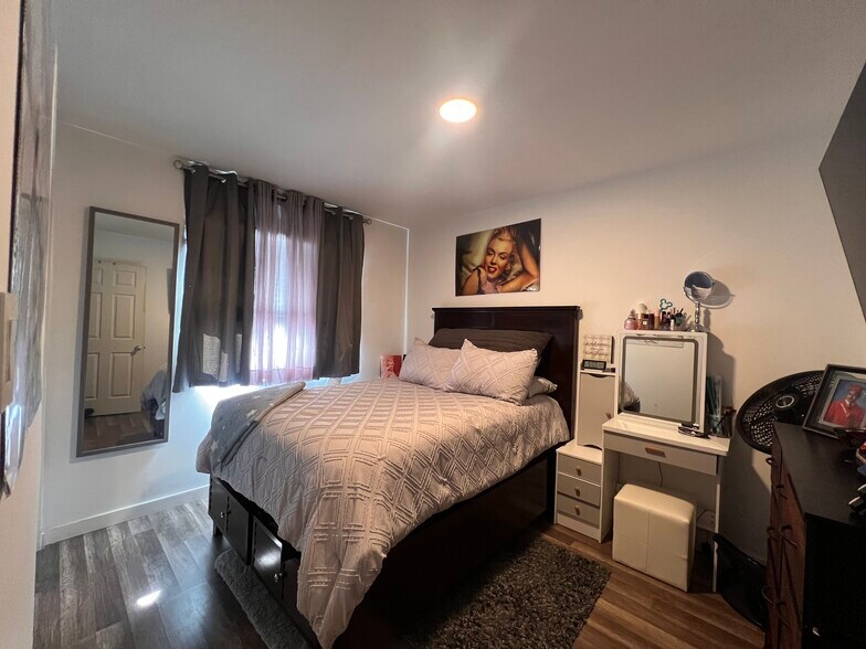 More Photos Of 4118 Redondo Beach Blvd, Torrance Apartments For Sale