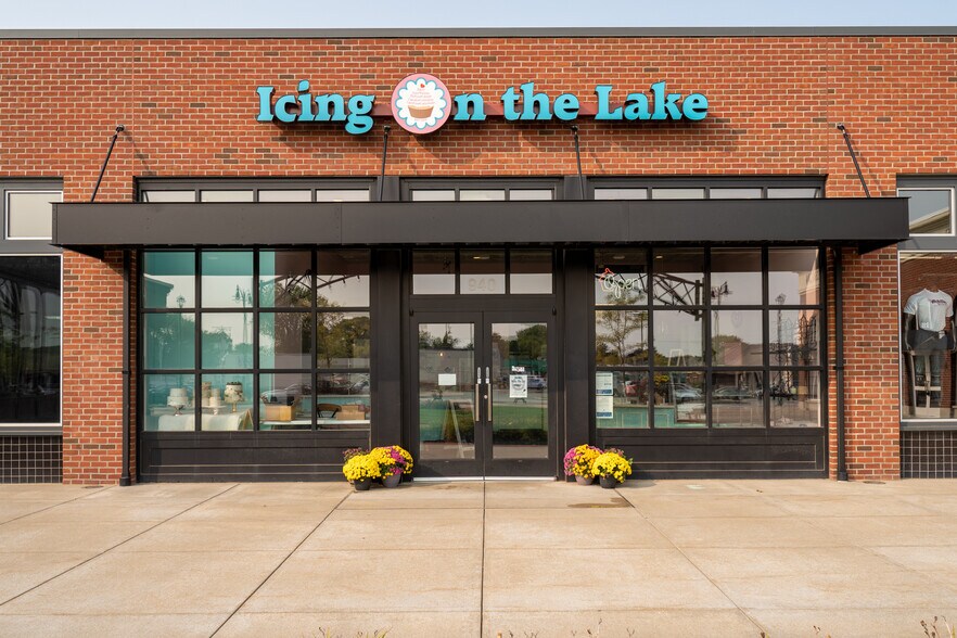 More Photos Of 1000 W Erie Plz, Erie Land For Lease