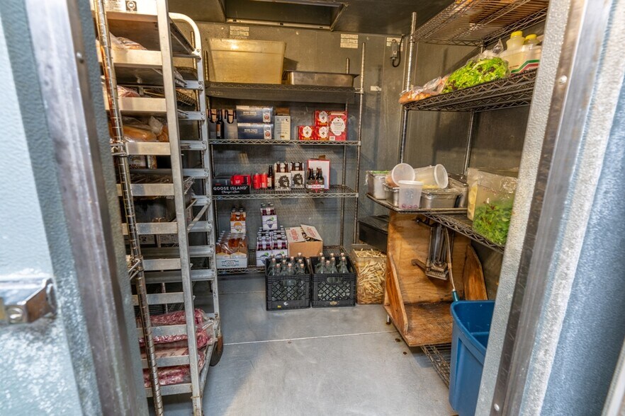 More Photos Of 30 S La Grange Rd, La Grange Restaurant For Sale