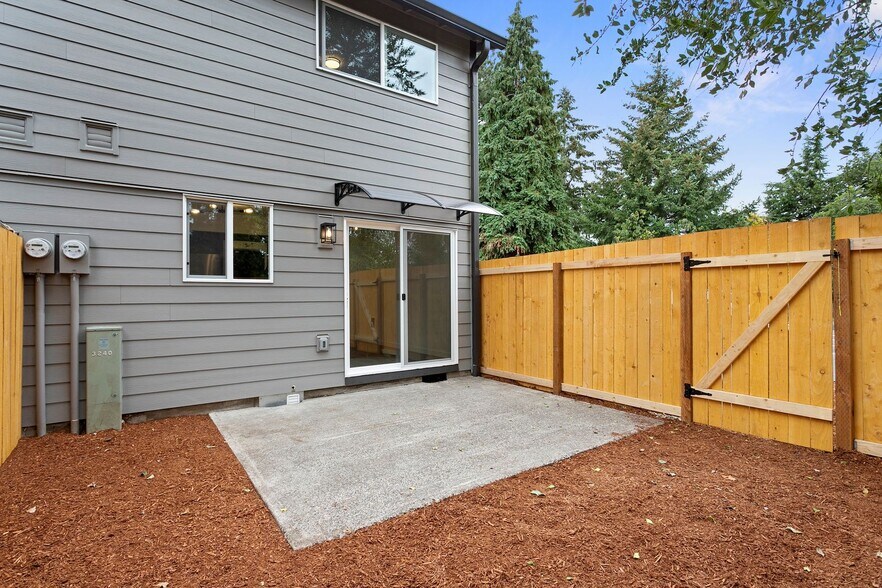 More Photos Of 3254 SE 90th Pl, Portland Apartments For Sale