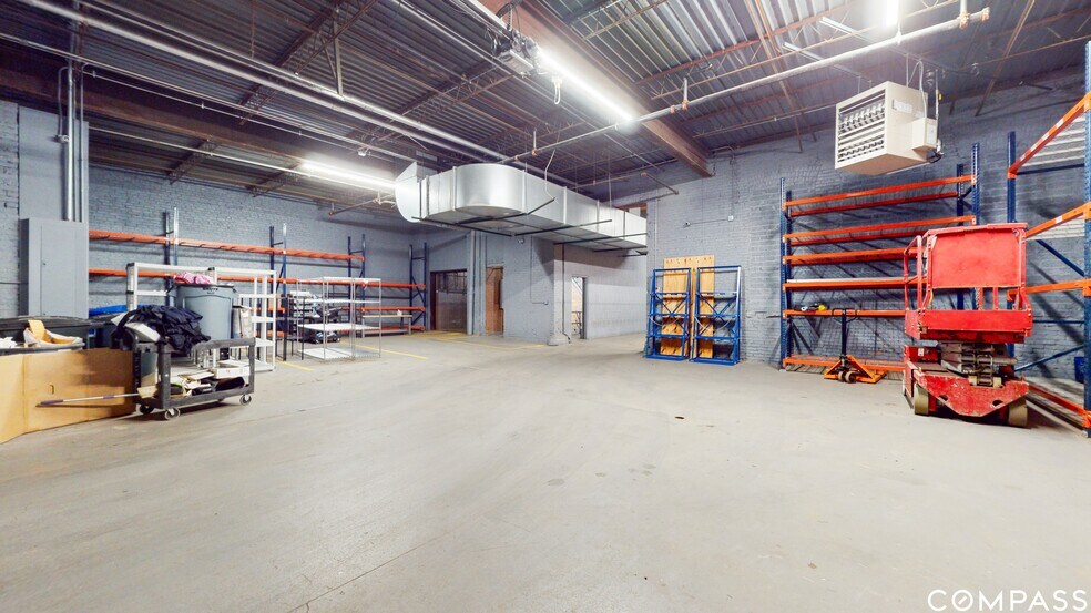 More Photos Of 2241 S Wabash Ave, Chicago Loft Creative Space For Sale