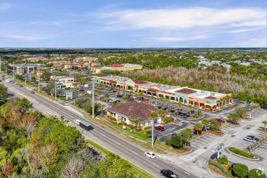 More Photos Of 7640 N Wickham Rd, Melbourne General Retail For Lease