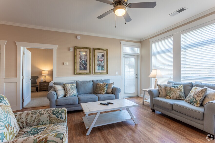 More Photos Of 7205-7215 Wrightsville Ave, Wilmington Apartments For Lease