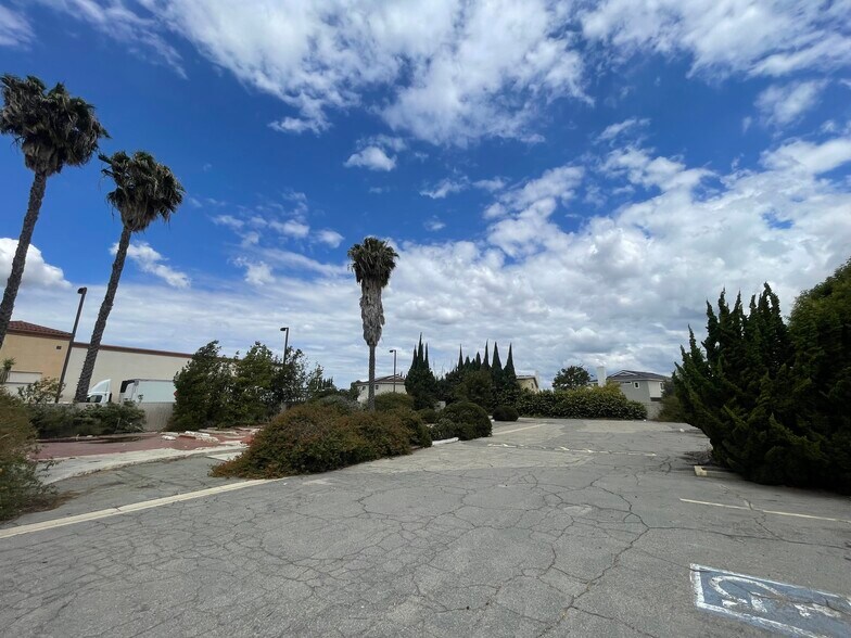 More Photos Of 5619 Ball Rd, Cypress Land For Sale