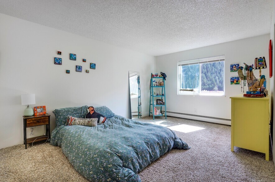 More Photos Of 3201 Riverside Dr, Idaho Springs Apartments For Sale