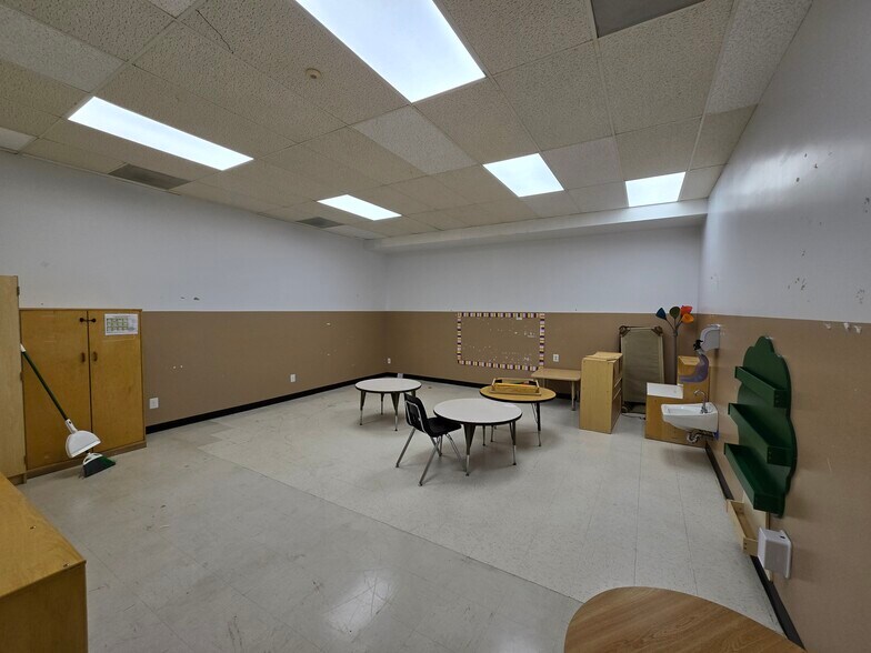 More Photos Of 80 Woodrow Rd, Staten Island Daycare Center For Sale