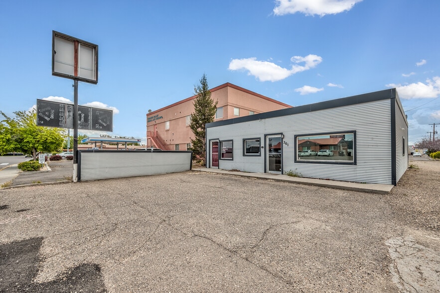 More Photos Of 361 SW 12th St, Ontario Specialty For Sale