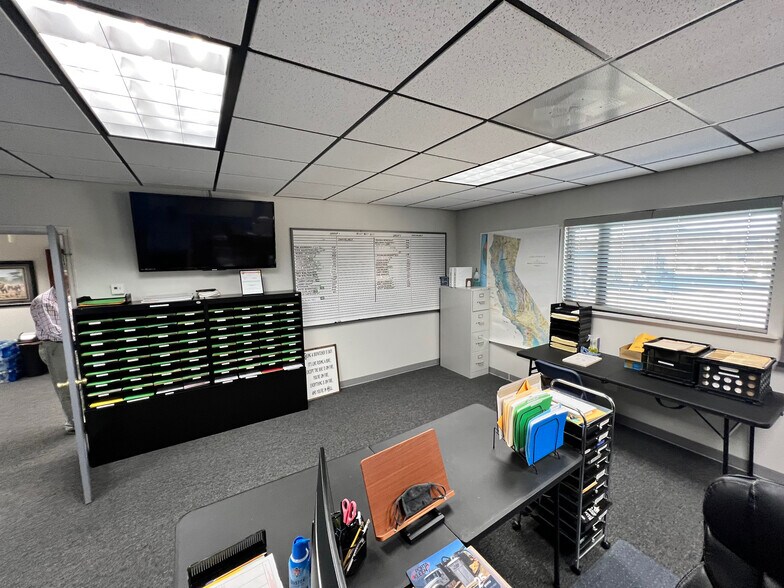 More Photos Of 1244 River View Dr, Cody Office For Lease