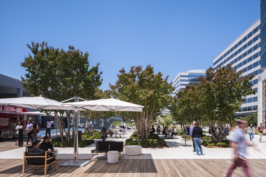 More Photos Of 6701 Center Dr W, Los Angeles Office For Lease