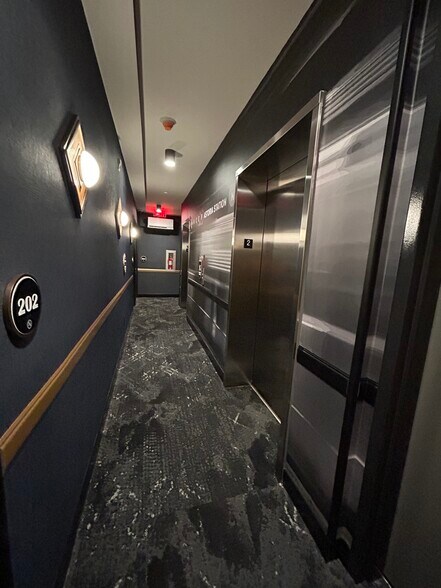 More Photos Of 30-17 31st St, Astoria Hotel For Lease