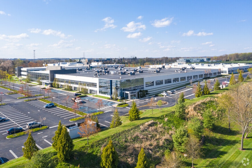 More Photos Of 721 Arbor Way, Blue Bell Office For Lease