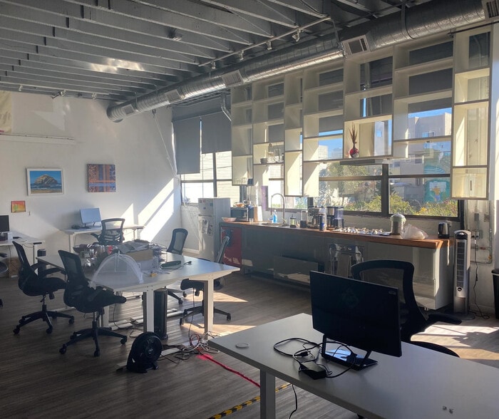 More Photos Of 1121 Howard St, San Francisco Flex For Sale