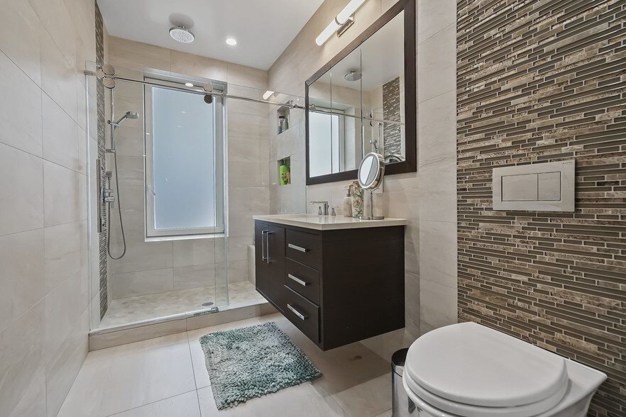 More Photos Of 78-04 67th Dr, Middle Village Storefront Retail Office For Sale