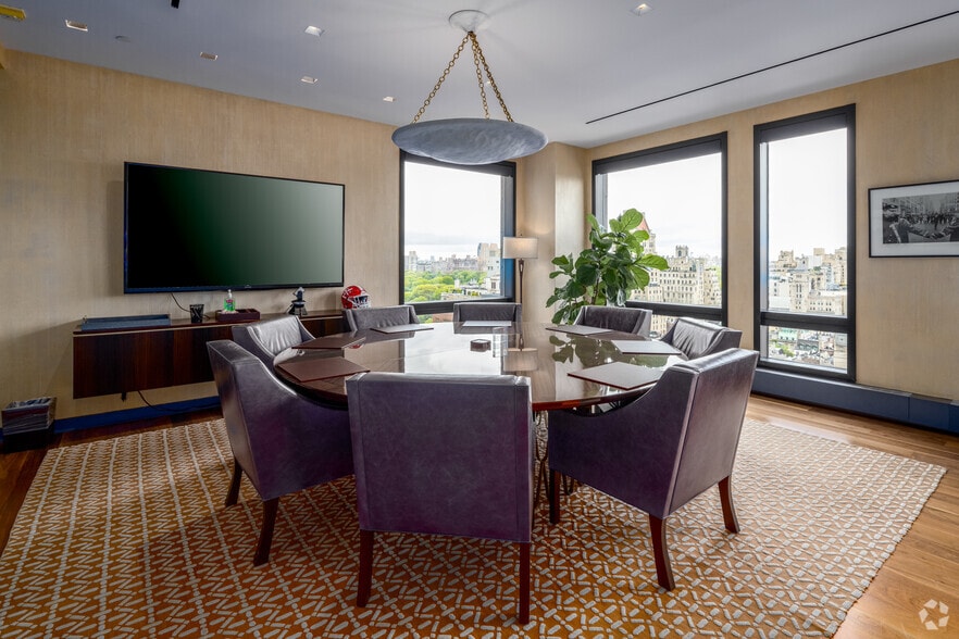 Photo of 16th Floor Ste 