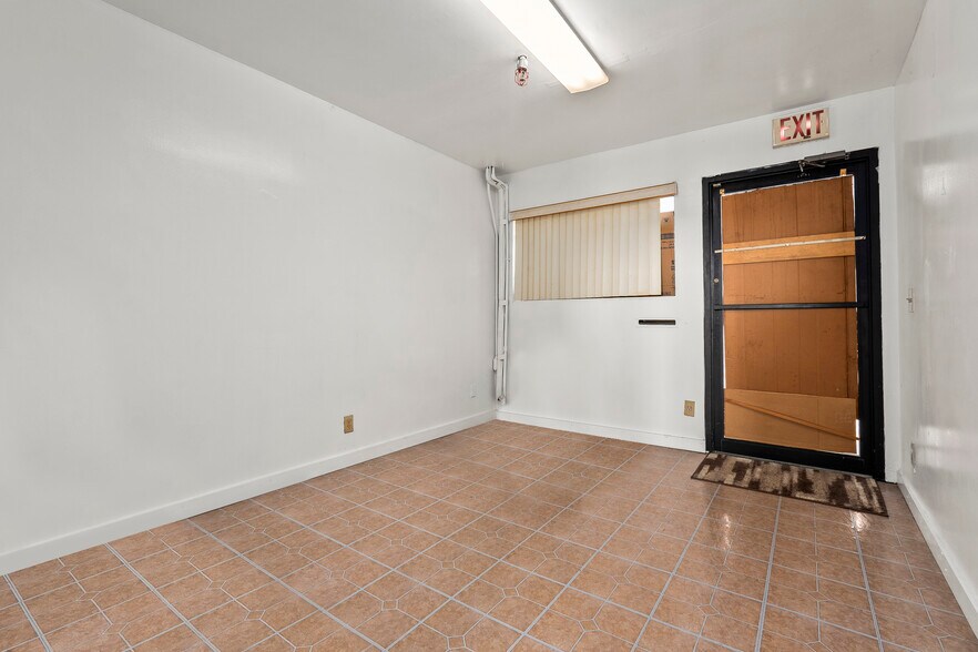 More Photos Of 1501 SE Decker Ave, Stuart Industrial For Sale