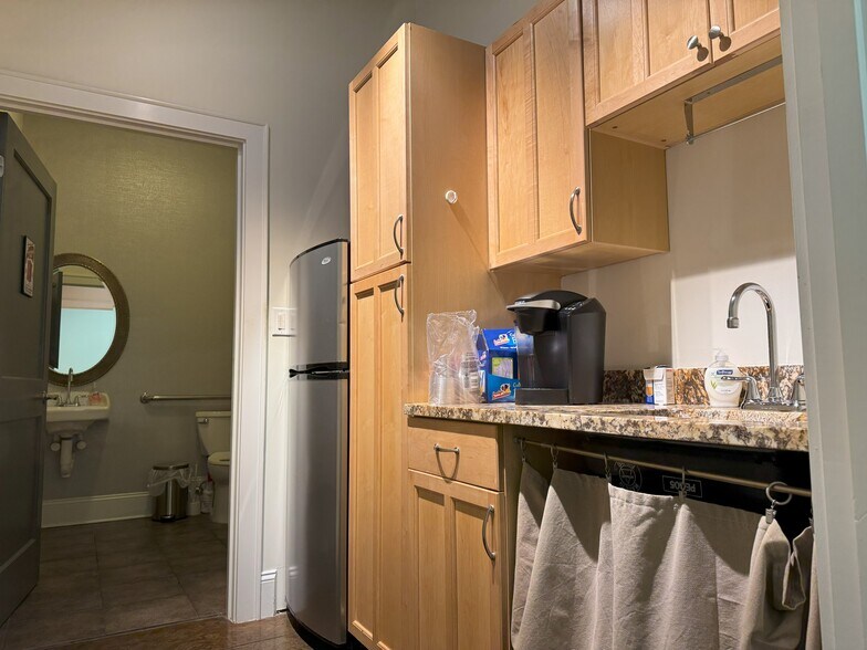 More Photos Of 2010 S Tryon St, Charlotte Loft Creative Space For Sale