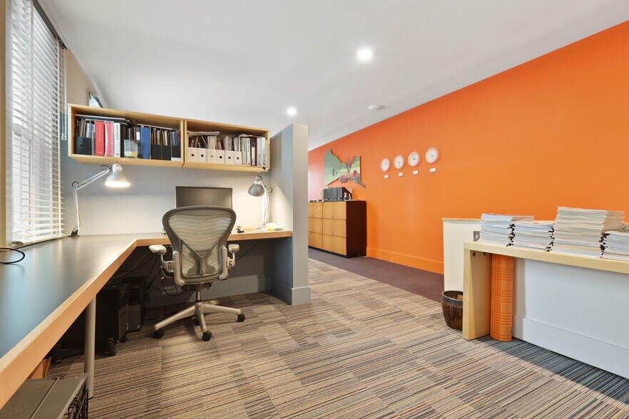 More Photos Of 1019 Cathedral St, Baltimore Office Residential For Sale