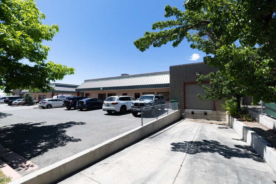 More Photos Of 3094 Research Way, Carson City Warehouse For Lease