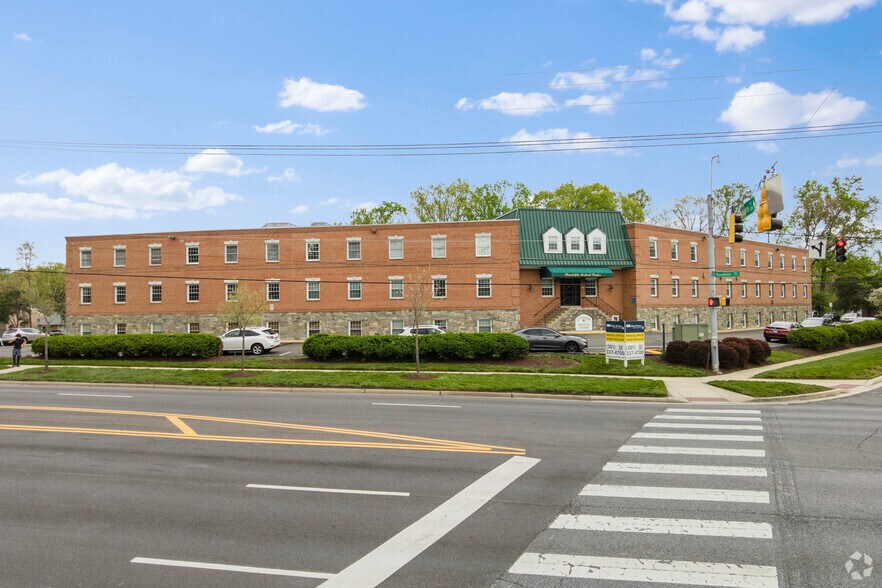 More Photos Of 4701 Randolph Rd, Rockville Medical For Lease