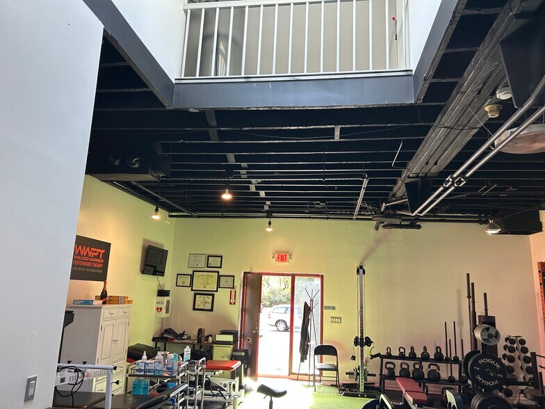 More Photos Of 35 Belden Pl, Montclair Loft Creative Space For Sale