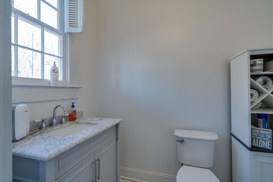 More Photos Of 360 E Main St, Canton Office Residential For Lease