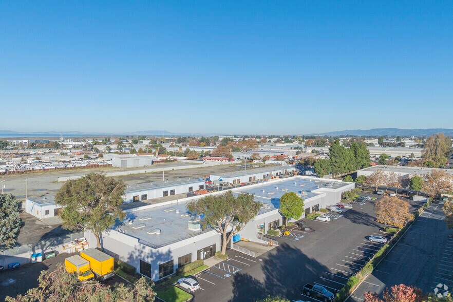 More Photos Of 25005 Viking St, Hayward Unknown For Lease