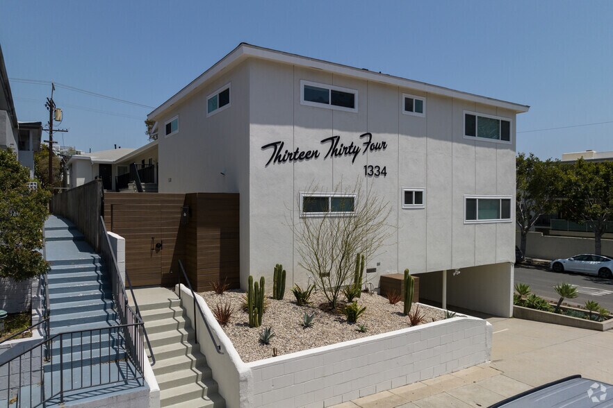 More Photos Of 1334 Barry Ave, Los Angeles Apartments For Sale