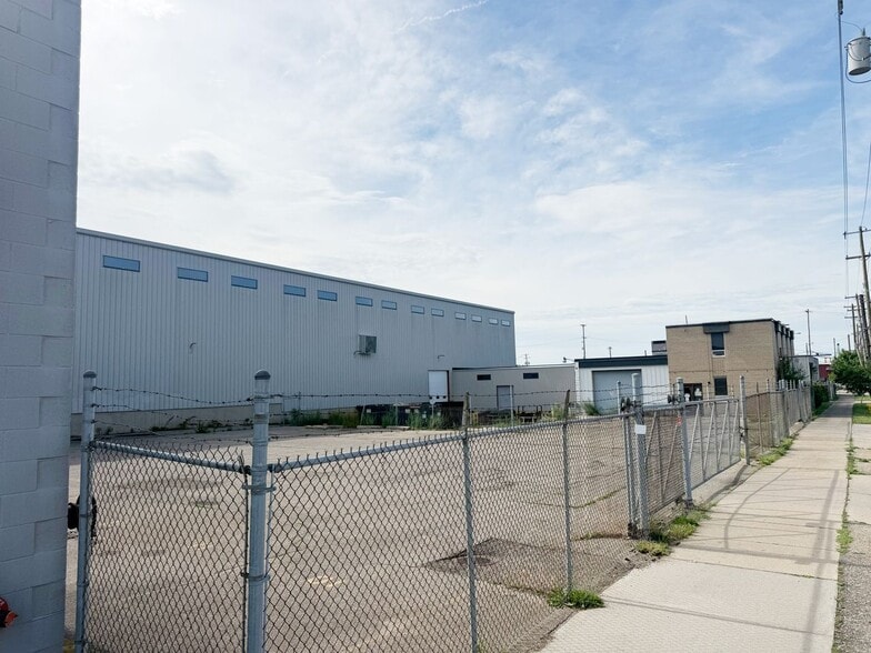 More Photos Of 210 Hall St SW, Grand Rapids Warehouse For Sale