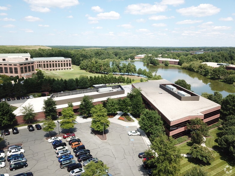 More Photos Of 4851 Lake Brook Dr, Glen Allen Office For Lease