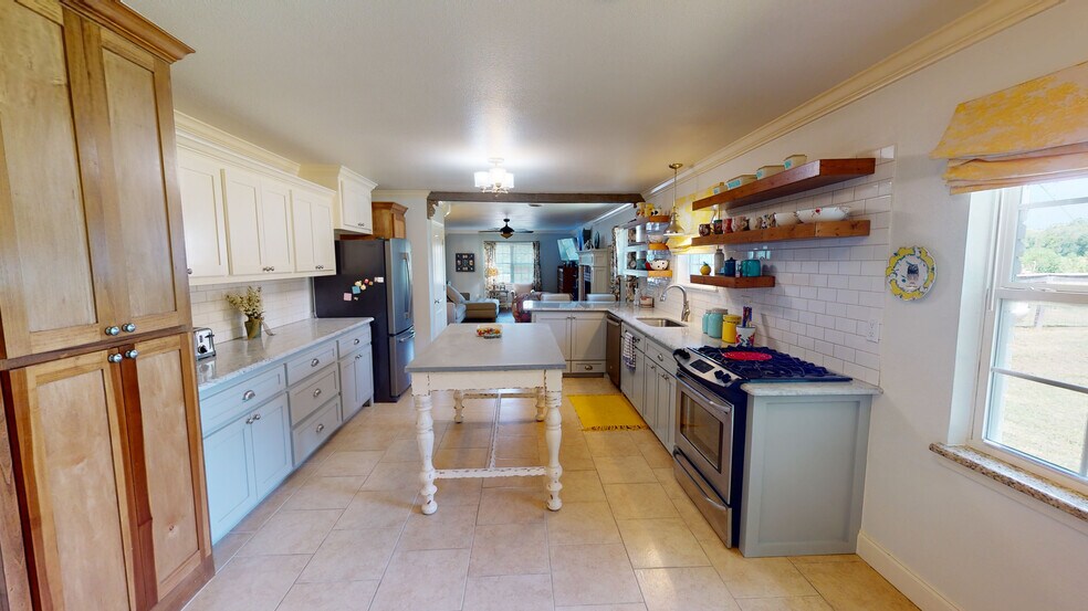 More Photos Of 16712 County Road 1580, Ada Sports And Entertainment For Sale