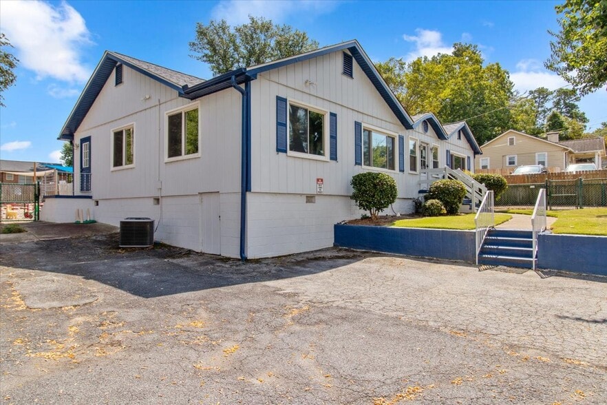 More Photos Of 57 Merritt St SE, Marietta Daycare Center For Sale