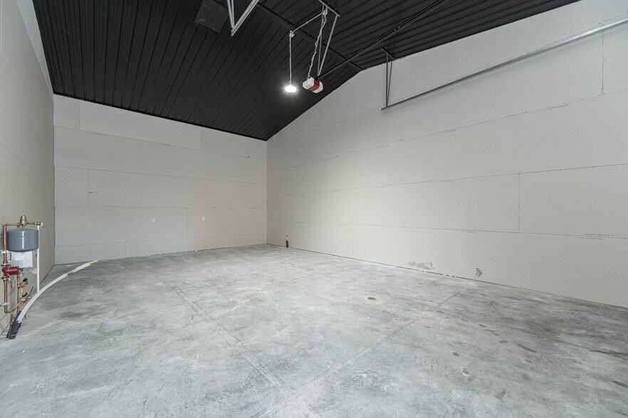 More Photos Of 273 Penny Ln NE, Rochester Specialty For Sale