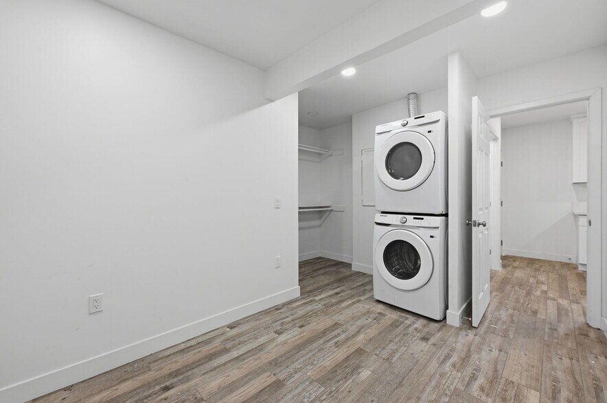 More Photos Of 2005 Highland Ave, National City Apartments For Sale
