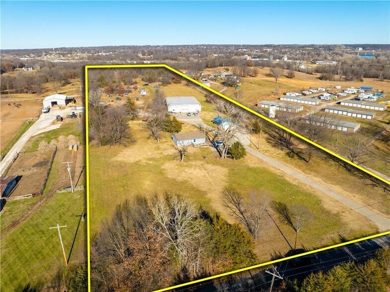 More Photos Of 13612 Stillwell Rd, Bonner Springs Auto Salvage Facility For Sale