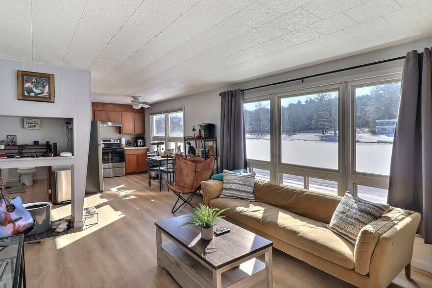 More Photos Of 306 Merwinsburg Rd, Effort Apartments For Sale