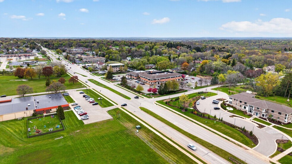 More Photos Of 17000 W North Ave, Brookfield Medical For Lease