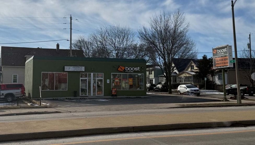 More Photos Of , Milwaukee General Retail For Sale